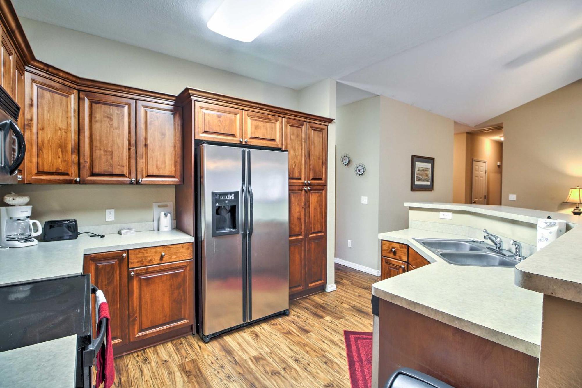 Branson Home With Deck Walk To The Strip And Creek! Extérieur photo