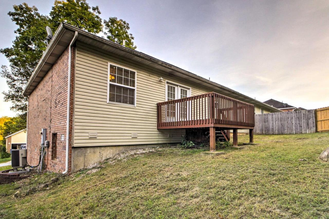 Branson Home With Deck Walk To The Strip And Creek! Extérieur photo